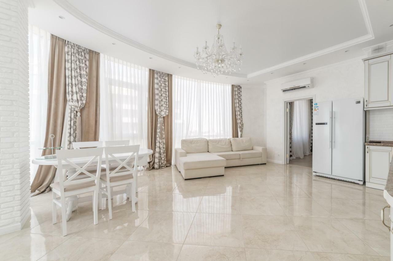 أوديسا Vip Level Sea View Apartment المظهر الخارجي الصورة