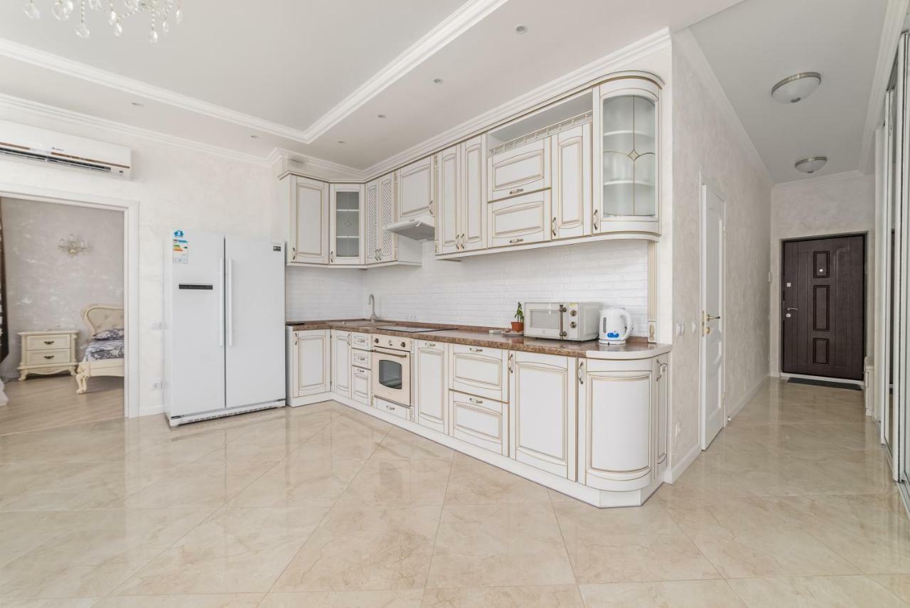 أوديسا Vip Level Sea View Apartment المظهر الخارجي الصورة